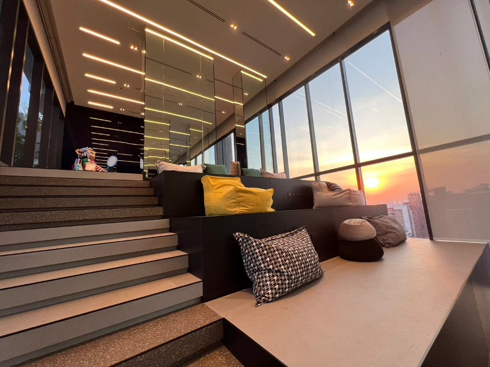 ขายคอนโดพระราม 9 เพชรบุรีตัดใหม่ RCA : ขาย condo Ideo พระราม9 อโศก  rama9 asoke 1นอน 31.57ตร.ม. ชั้น25 วิวเมือง ห้องใหม่ไม่เคยอยู่ 4.1ล้าน