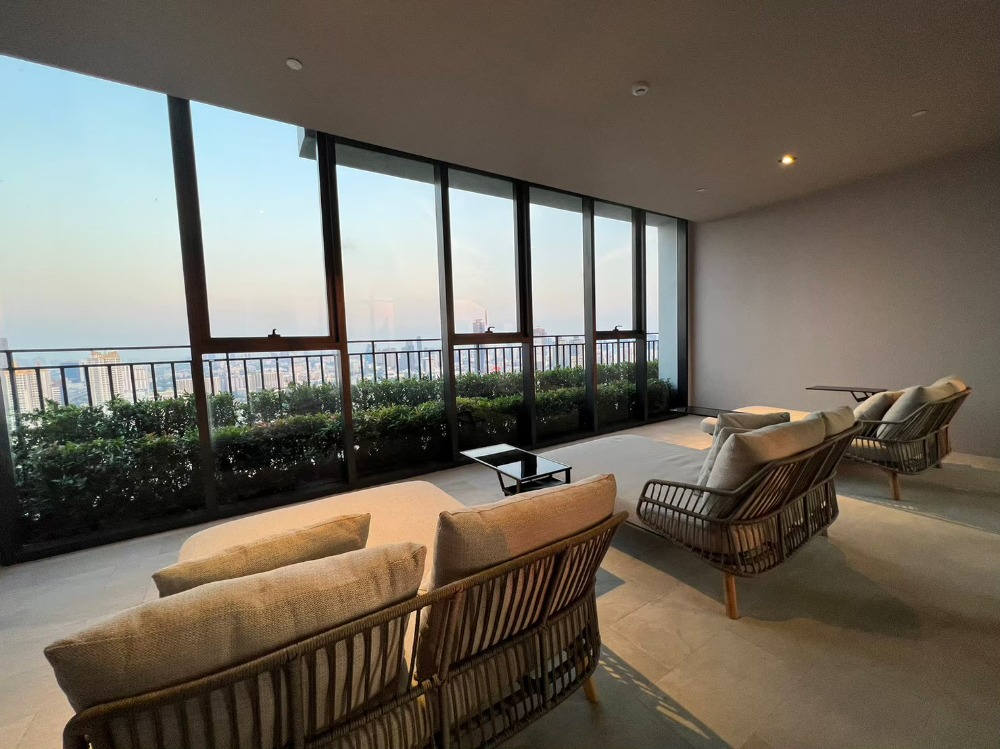 ขายคอนโดพระราม 9 เพชรบุรีตัดใหม่ RCA : ขาย condo Ideo พระราม9 อโศก  rama9 asoke 1นอน 31.57ตร.ม. ชั้น25 วิวเมือง ห้องใหม่ไม่เคยอยู่ 4.1ล้าน