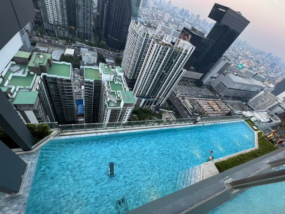 ขายคอนโดพระราม 9 เพชรบุรีตัดใหม่ RCA : ขาย condo Ideo พระราม9 อโศก  rama9 asoke 1นอน 31.57ตร.ม. ชั้น25 วิวเมือง ห้องใหม่ไม่เคยอยู่ 4.1ล้าน