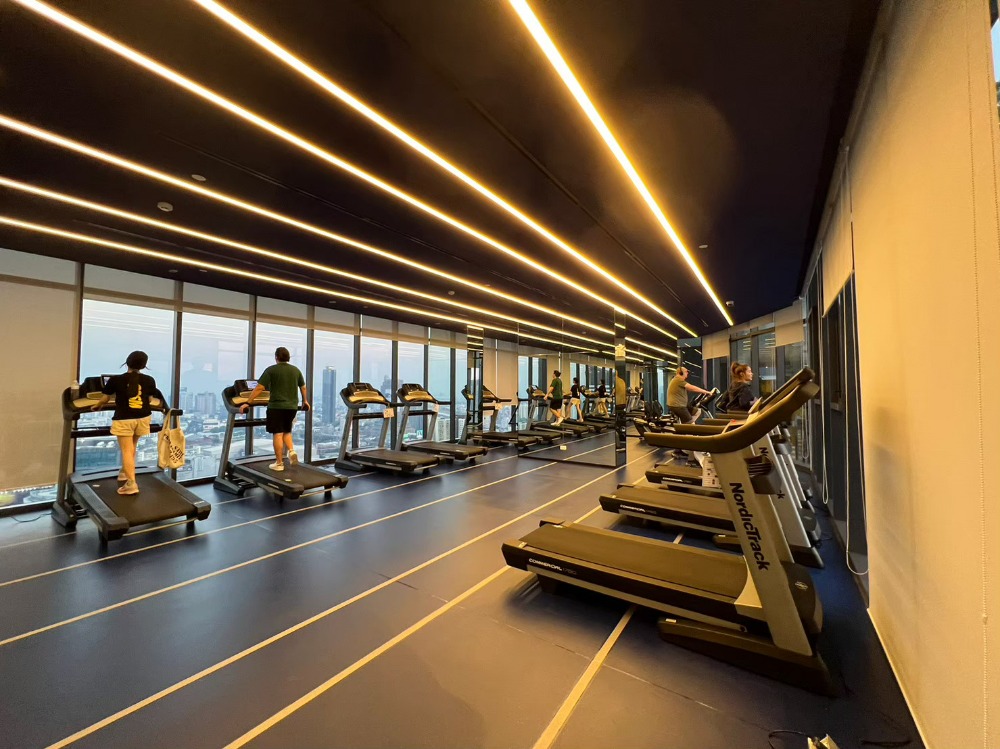 ขายคอนโดพระราม 9 เพชรบุรีตัดใหม่ RCA : ขาย condo Ideo พระราม9 อโศก  rama9 asoke 1นอน 31.57ตร.ม. ชั้น25 วิวเมือง ห้องใหม่ไม่เคยอยู่ 4.1ล้าน