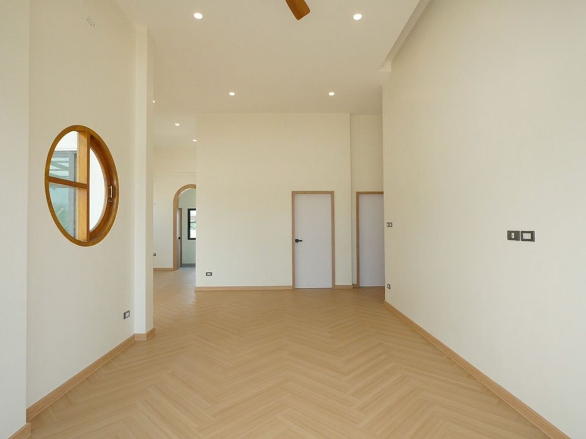 ขายบ้านหัวหิน ประจวบคีรีขันธ์ : บ้านเดี่ยวหลังใหญ่ 120 ตารางวา สี่แยกปราณบุรี