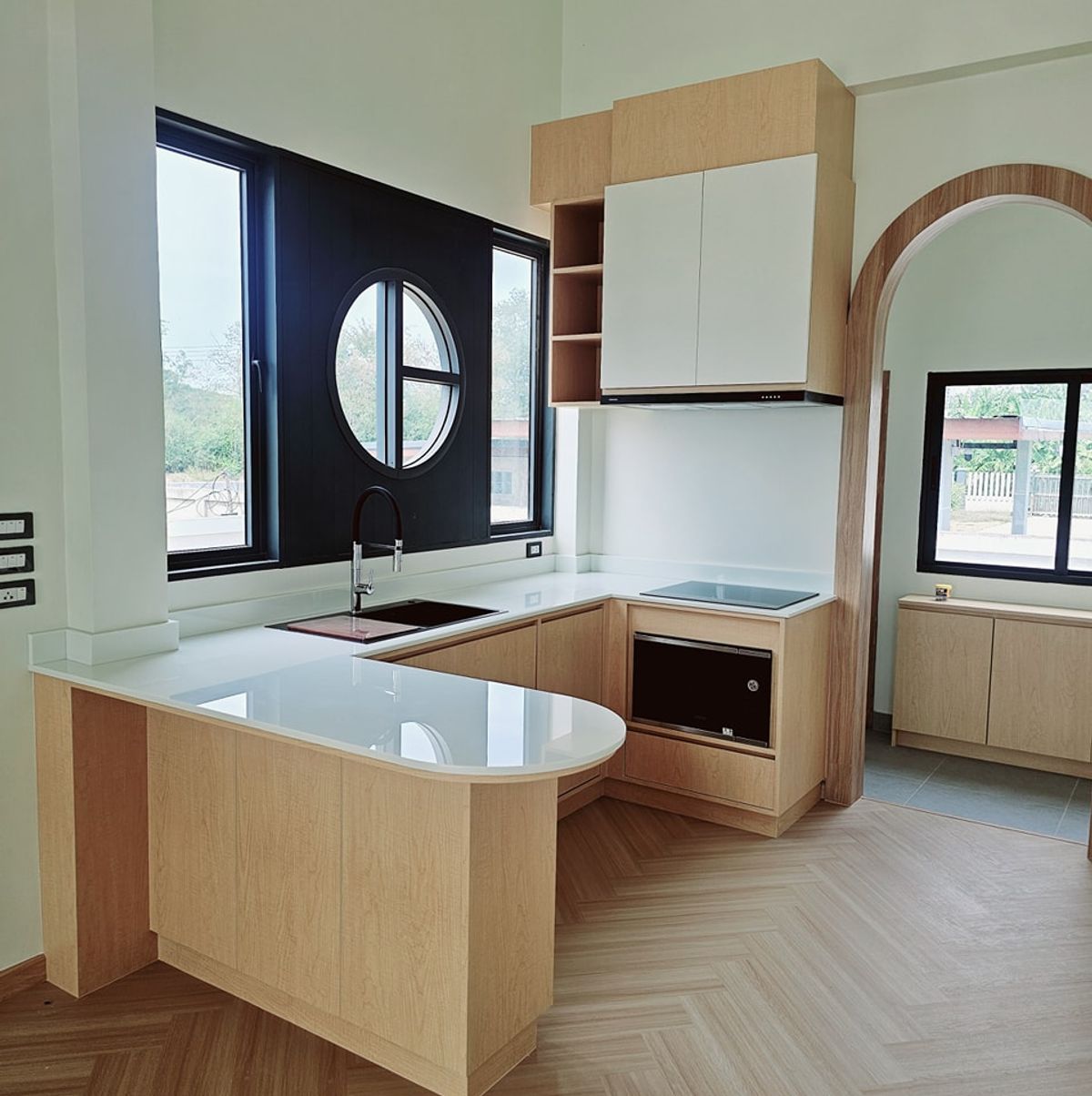 ขายบ้านหัวหิน ประจวบคีรีขันธ์ : บ้านเดี่ยวหลังใหญ่ 120 ตารางวา สี่แยกปราณบุรี