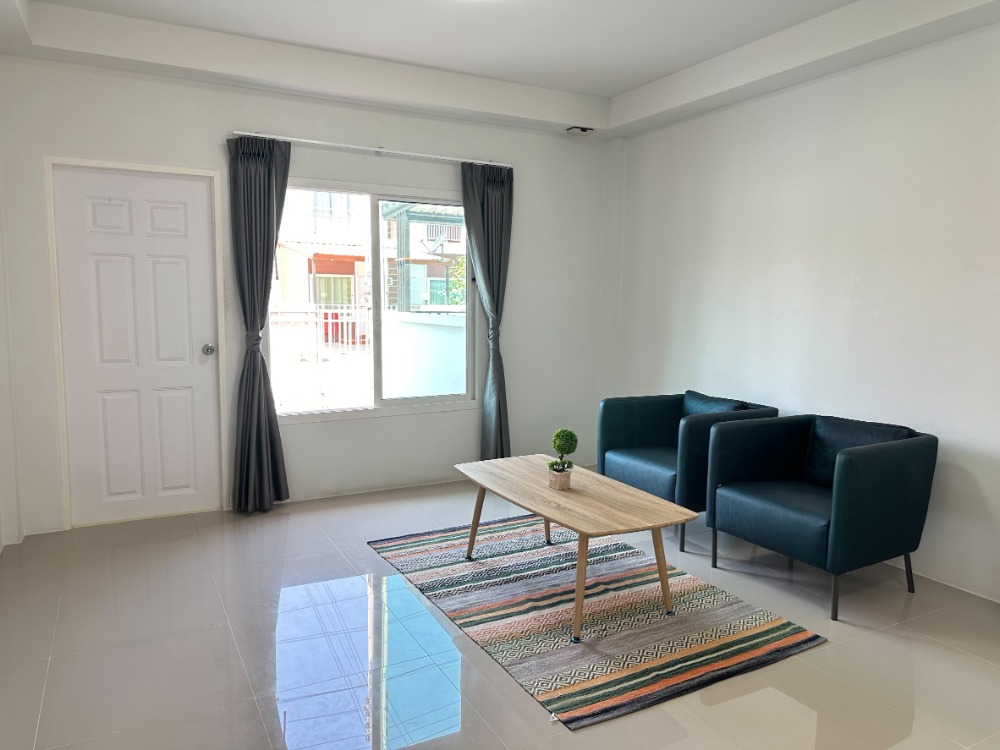 For RentTownhomeRayong : Line: @zimple_asset Modern Townhome for Rent - Ban Chang, Rayong. Located near U-Tapao Airport and Map Ta Phut Industrial Estate, small pets allowed, with short-term monthly leases available.