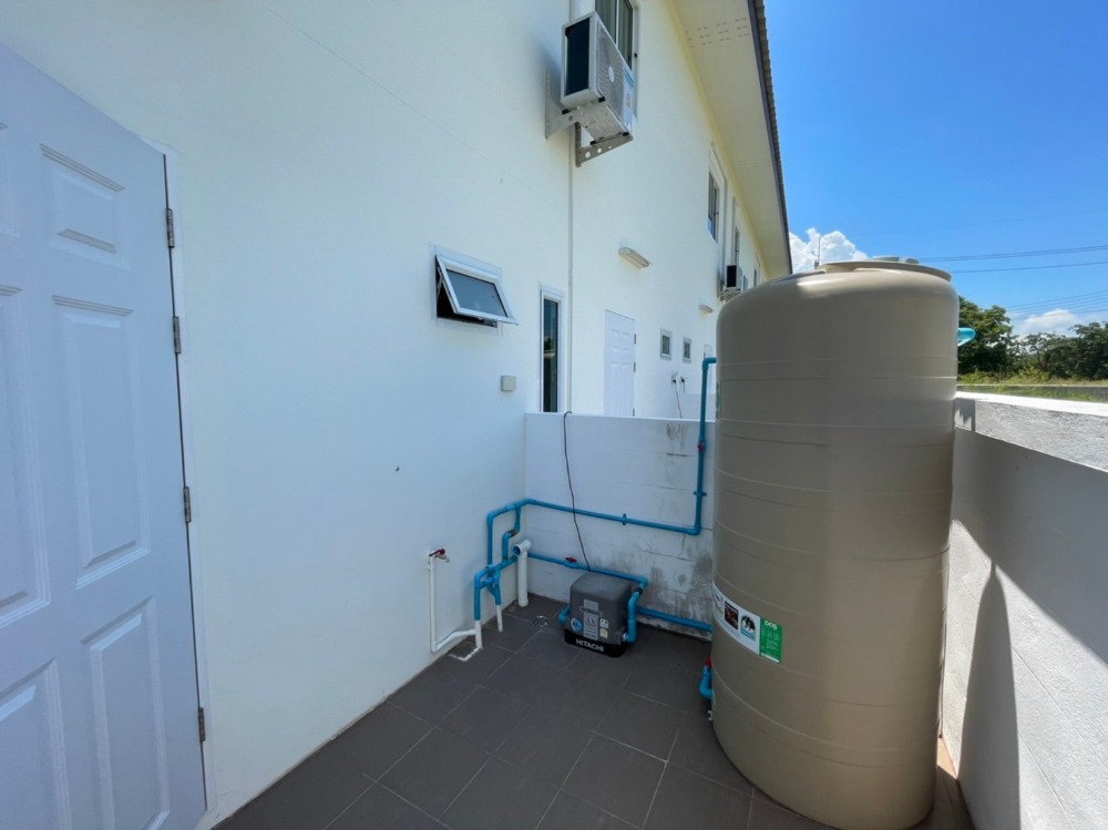 For RentTownhomeRayong : Line: @zimple_asset Modern Townhome for Rent - Ban Chang, Rayong. Located near U-Tapao Airport and Map Ta Phut Industrial Estate, small pets allowed, with short-term monthly leases available.