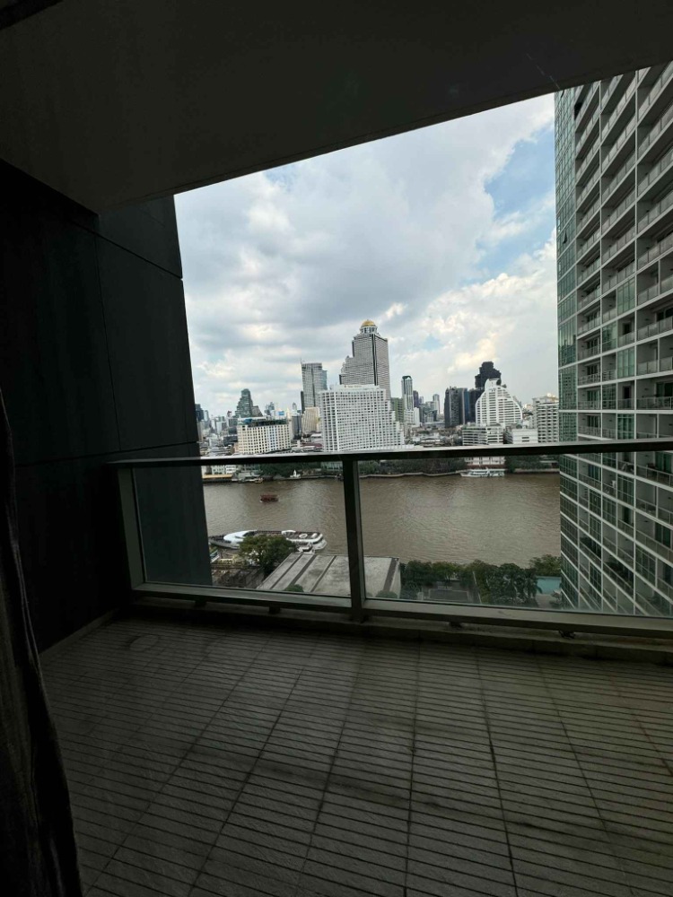 For RentCondoWongwianyai, Charoennakor : LTHC10976–The River condominium FOR RENT 2 beds 2 baths size 110 Sq.m. Near BTS Saphan Taksin Station ONLY 75k/month
