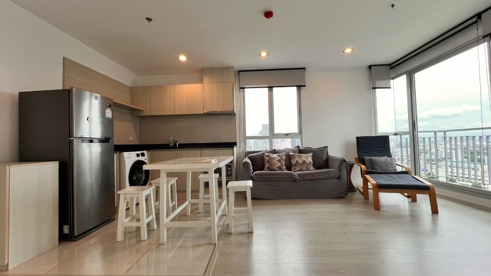 For RentCondoSathorn, Narathiwat : Rhythm Sathorn-Narathiwas | 2 ห้องนอนให้เช่า ห้องมุม วิวสีเขียวสวยมาก สงบไม่ร้อน น่าอยู่ ใกล้รถไฟฟ้าช่องนนทรี