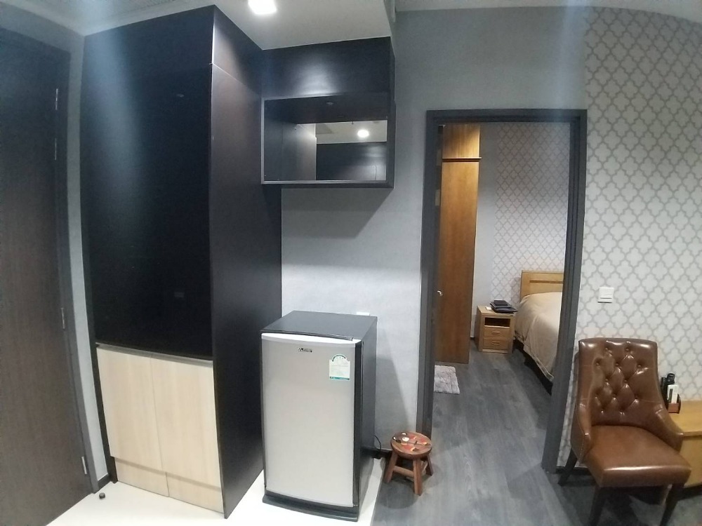 ขายคอนโดสุขุมวิท อโศก ทองหล่อ : ขาย Edge Sukhumvit 23  คอนโดใจกลางสุขุมวิท ชั้น 26 ห้อง 1 Bed 30.60 ตร.ม. ตกแต่งพร้อมอยู่ ราคา 6.5 ลบ.* (ขายพร้อมคนเช่า)