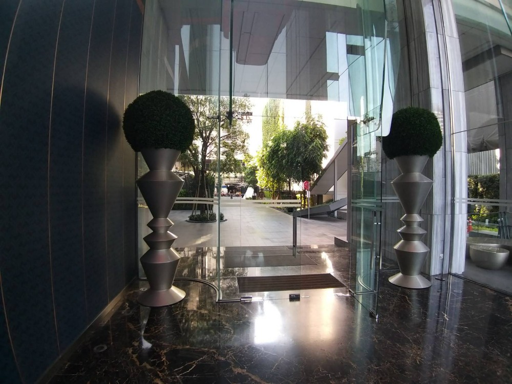 ขายคอนโดสุขุมวิท อโศก ทองหล่อ : ขาย Edge Sukhumvit 23  คอนโดใจกลางสุขุมวิท ชั้น 26 ห้อง 1 Bed 30.60 ตร.ม. ตกแต่งพร้อมอยู่ ราคา 6.5 ลบ.* (ขายพร้อมคนเช่า)