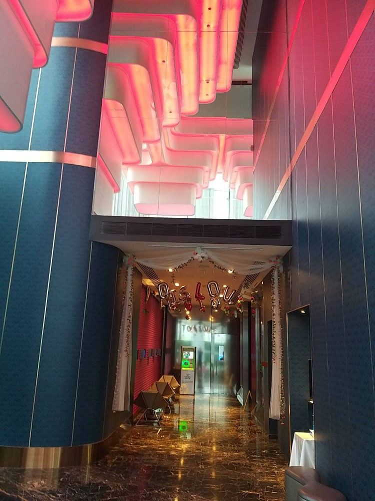 ขายคอนโดสุขุมวิท อโศก ทองหล่อ : ขาย Edge Sukhumvit 23  คอนโดใจกลางสุขุมวิท ชั้น 26 ห้อง 1 Bed 30.60 ตร.ม. ตกแต่งพร้อมอยู่ ราคา 6.5 ลบ.* (ขายพร้อมคนเช่า)