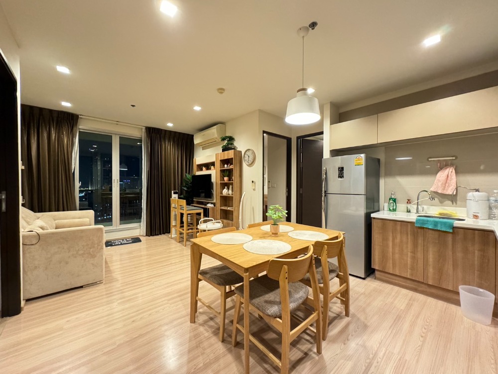ให้เช่าคอนโดสาทร นราธิวาส : ห้องสวย สไตลมินิมอล วิวแม่น้ำ Rhythm Sathorn คอนโดใกล้ bts สะพานตากสิน ว่างพร้อมให้เช่า
