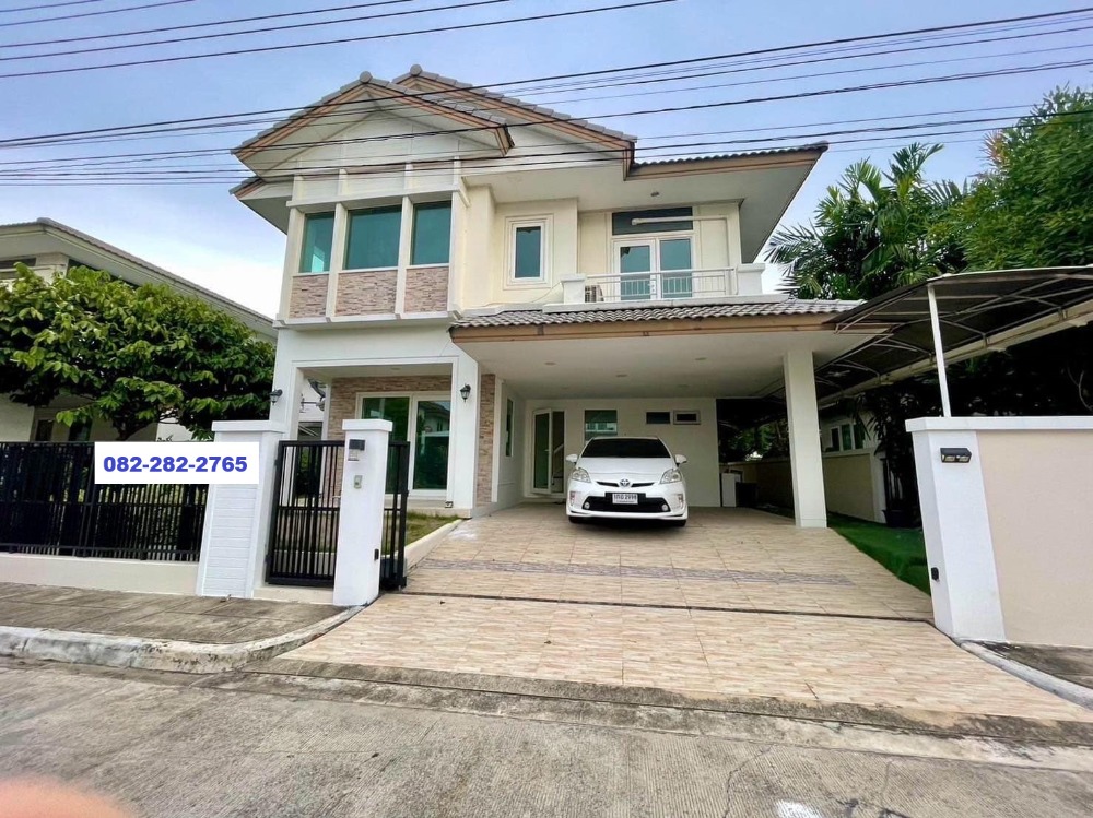 For SaleHouseBangna, Bearing, Lasalle : Located at the beginning of the project, north side, 60 sq m, 3 bedrooms, 3 bathrooms, 2-storey detached house, Manthana Bangna, Km 13