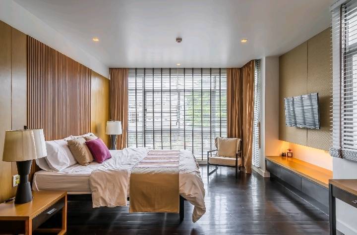 ให้เช่าคอนโดสุขุมวิท อโศก ทองหล่อ : ให้เช่า!! 3ห้องนอนใจกลางเมือง เลี้ยงสัตว์ได้ สิ่งอำนวยความสะดวกครบพร้อมเข้าอยู่