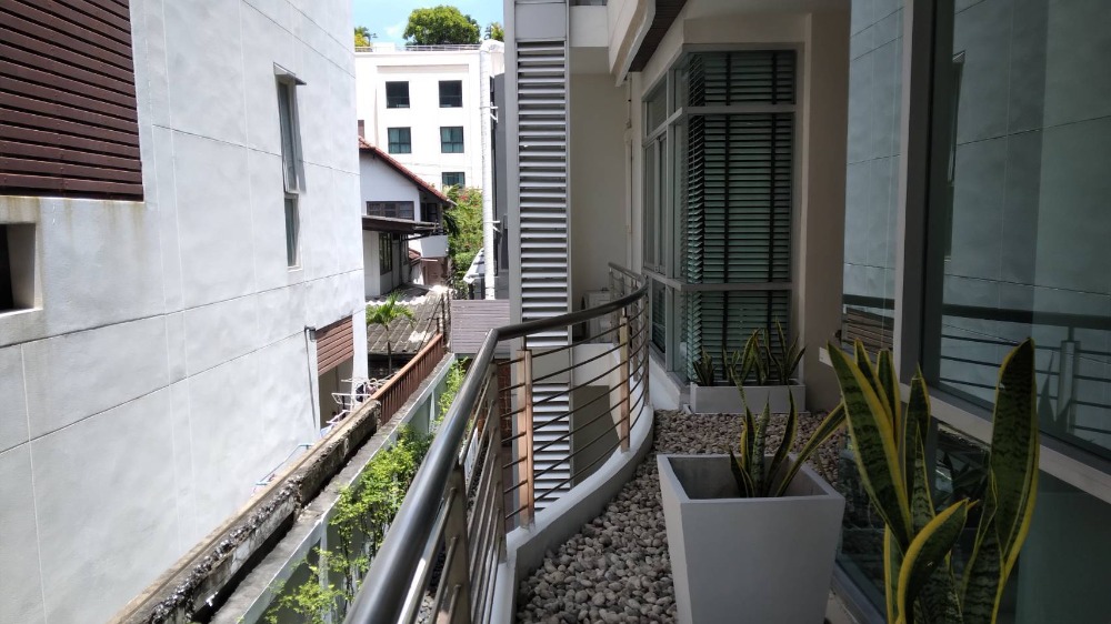 ให้เช่าคอนโดสุขุมวิท อโศก ทองหล่อ : ให้เช่า!! 3ห้องนอนใจกลางเมือง เลี้ยงสัตว์ได้ สิ่งอำนวยความสะดวกครบพร้อมเข้าอยู่