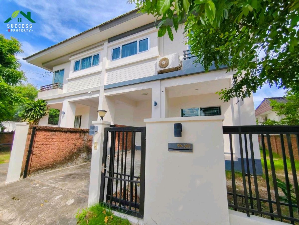 For SaleSamut Prakan,Samrong : 💥Selling a semi-detached house, Etoile Maldives Beach, Srinakarin-Ring Road, good location on Nam Daeng-Bang Phli Road, near the expressway ring road, near the Yellow Line electric train.