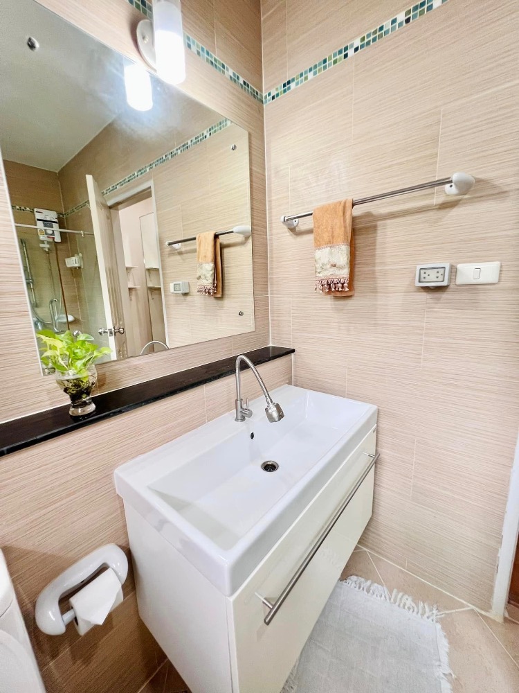 For RentHouseLadkrabang, Suwannaphum Airport : K-5997 For rent! Perfect place Sukhumvit 77 - Suvarnabhumi Special, book within this month, price 36,000 baht.