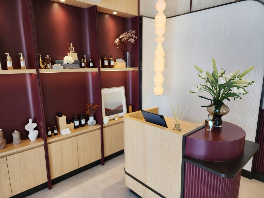 For SaleHome OfficeOnnut, Udomsuk : Home Office Onnut 21 area 50sqw-102sqw or 536sqm 5 storey 2beds 5baths start from 33MB