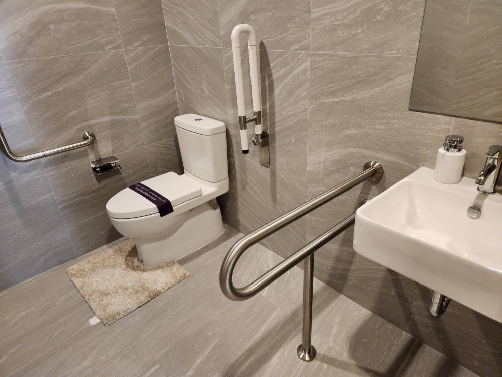 For SaleHome OfficeOnnut, Udomsuk : Home Office Onnut 21 area 50sqw-102sqw or 536sqm 5 storey 2beds 5baths start from 33MB