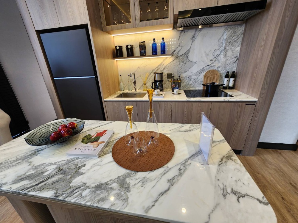 For SaleHome OfficeOnnut, Udomsuk : Home Office Onnut 21 area 50sqw-102sqw or 536sqm 5 storey 2beds 5baths start from 33MB