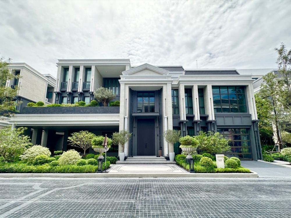For SaleHousePattanakan, Srinakarin : 🏡Connoisseur Phatthanakan✨Size 952 sq m. 153 sq wa. Starting at 110 MB Contact to make an appointment to view Tel.0922635410 (Earth)