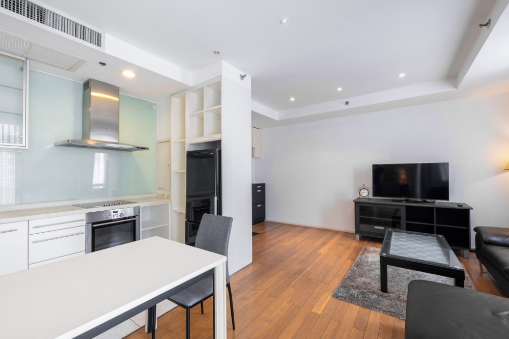 ให้เช่าคอนโดสีลม ศาลาแดง บางรัก : The Legend Saladaeng, Pet friendly ห้องแต่งสวย ว่างเช่า รับสัตว์เลี้ยง 40,000 per month