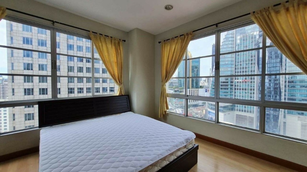 ให้เช่าคอนโดสุขุมวิท อโศก ทองหล่อ : City Smart Sukhumvit 18 3 Bed 173 sqm, Newly Renovated  85,000 per month