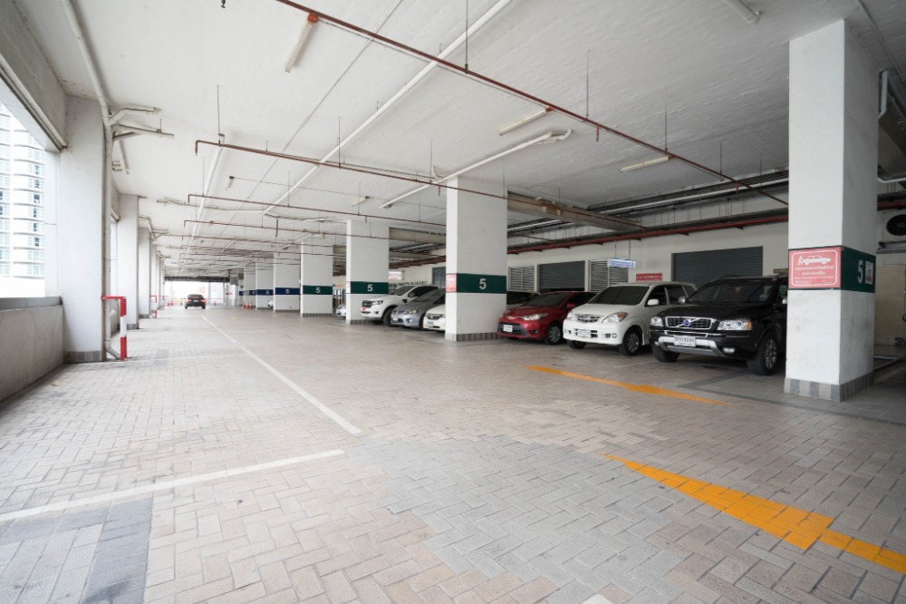 For RentOfficeNana, North Nana,Sukhumvit13, Soi Nana : Trendy Office Sukhumvit 13 Condo for rent 165sqm 133,000 per month