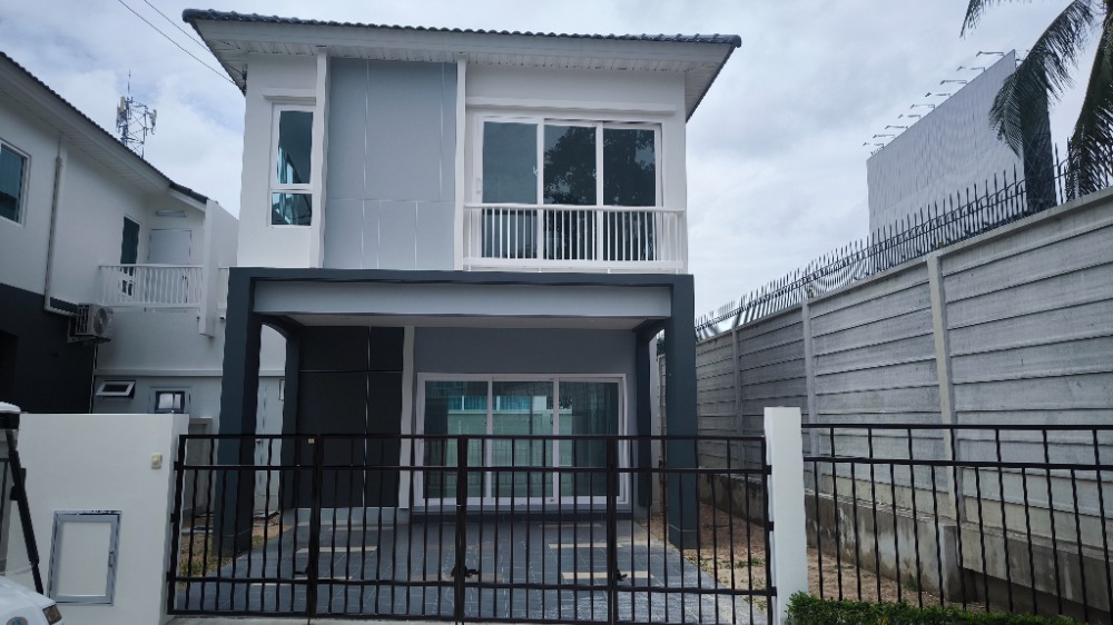 For SaleHousePattaya, Bangsaen, Chonburi : Supalai Ville Pattaya Motorway 3- bedroom - last house - for sale