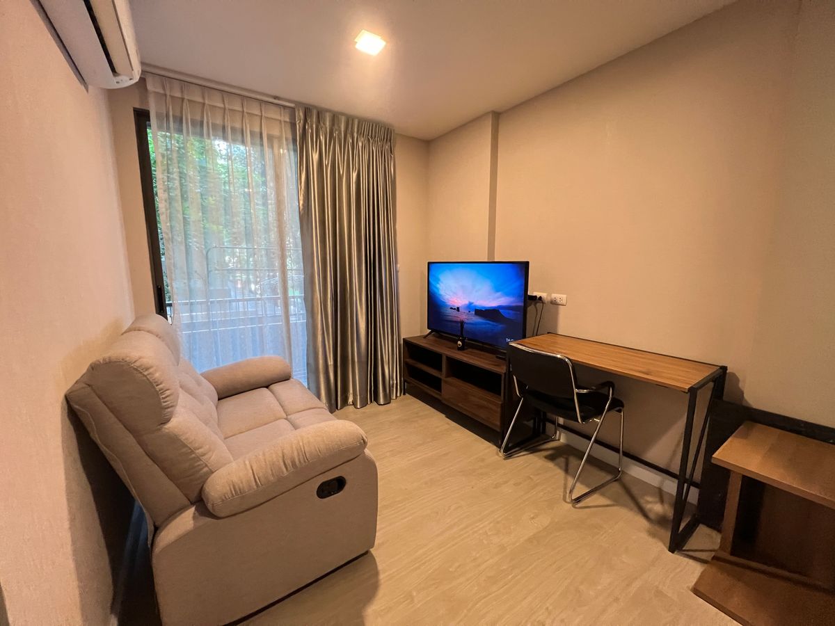 ให้เช่าคอนโดรัชดา ห้วยขวาง : RC090424 For rent, Condo Metro Luxe Ratchada, fully furnished, near MRT Huai Khwang and MRT Sutthisan