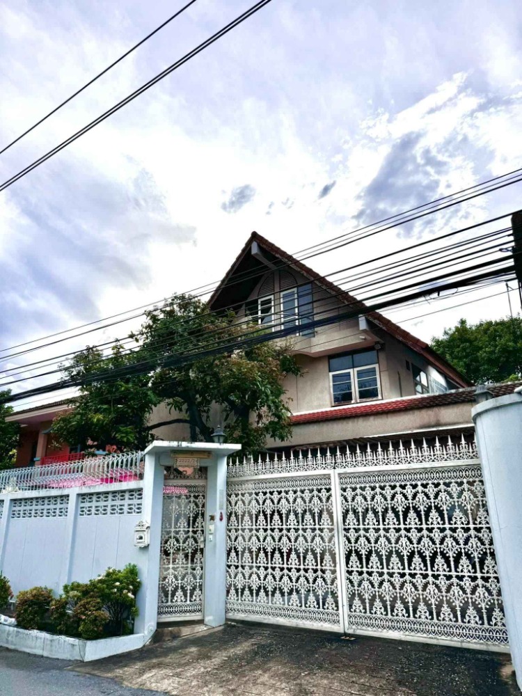 For SaleHouseRama3 (Riverside),Satupadit : LTH10978– Single house for sale in Naradhiwas Rajanagarindra 18 size 384 Sq.m. 4 bed 3 bath Near BTS Chong Nonsi ONLY 85MB