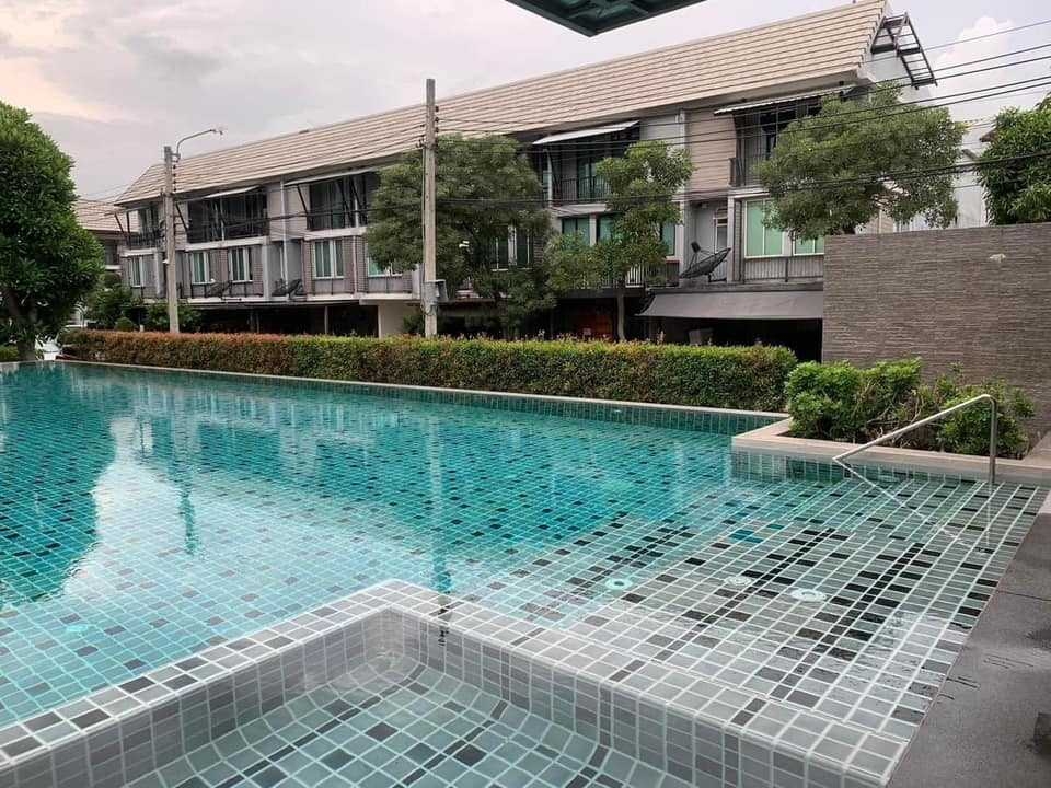 ขายทาวน์โฮมเกษตร นวมินทร์ ลาดปลาเค้า : S-ADKN101 ขาย ทาวน์โฮม โครงการ อารียา เดลี่ เกษตร-นวมินทร์ 3ชั้น ขนาด 17.4ตรว. พื้นที่ใช้สอย 69.6ตรม. 3นอน 4น้ำ 5 ล้าน 064-959-8900