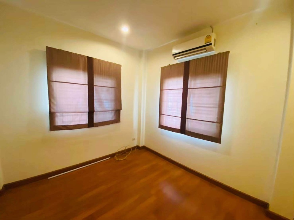 ขายบ้านนวมินทร์ รามอินทรา : S-BHRS101 ขาย บ้านแฝด บ้านบุรีรมย์ รามอินทรา - ซาฟารี เฟส2 2ชั้น ขนาด 37ตรว. พื้นที่ใช้สอย 148ตรม. 3นอน 2น้ำ 3.08 ล้าน 064-959-8900