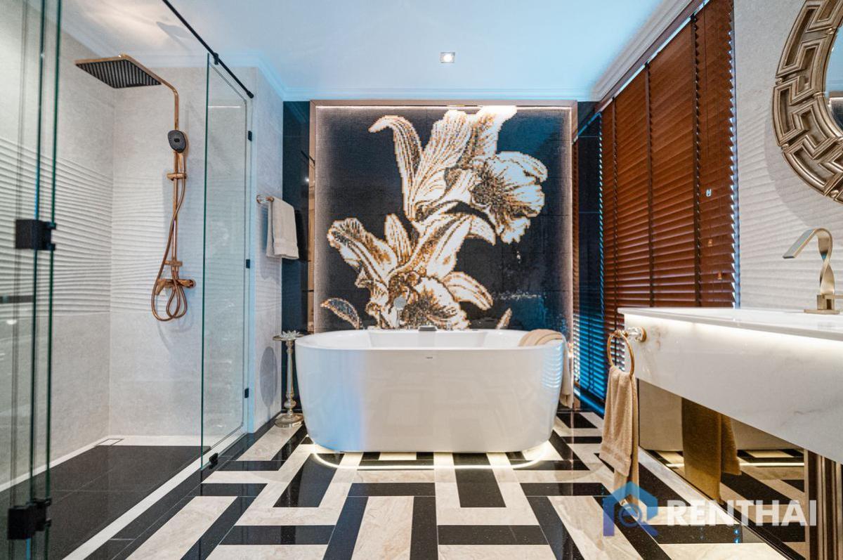 ขายคอนโดพัทยา บางแสน ชลบุรี สัตหีบ : สำหรับ ขาย คอนโด 4 ห้องนอน ที่ The Riviera Malibu