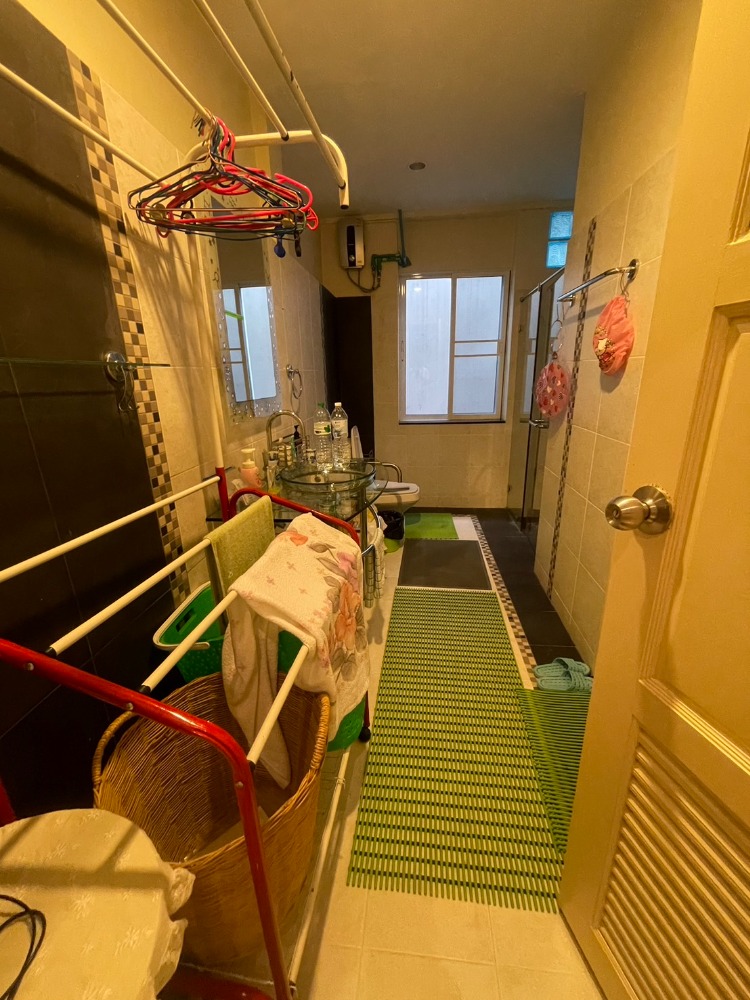 For RentTownhomePattaya, Bangsaen, Chonburi : for rent townhouse for living 4 beds fully furnished (S03-1900)