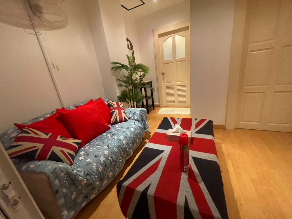 For RentTownhomePattaya, Bangsaen, Chonburi : for rent townhouse for living 4 beds fully furnished (S03-1900)