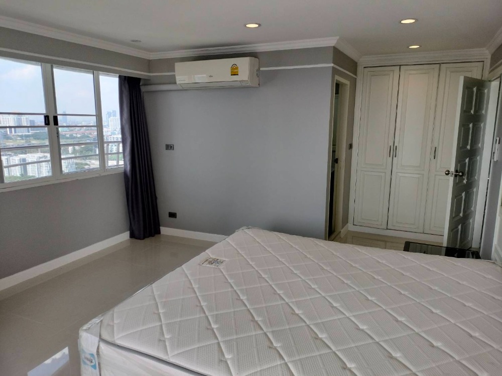 For RentCondoPattanakan, Srinakarin : !! Beautiful room for rent, Flora Ville condo, near BTS Hua Mak