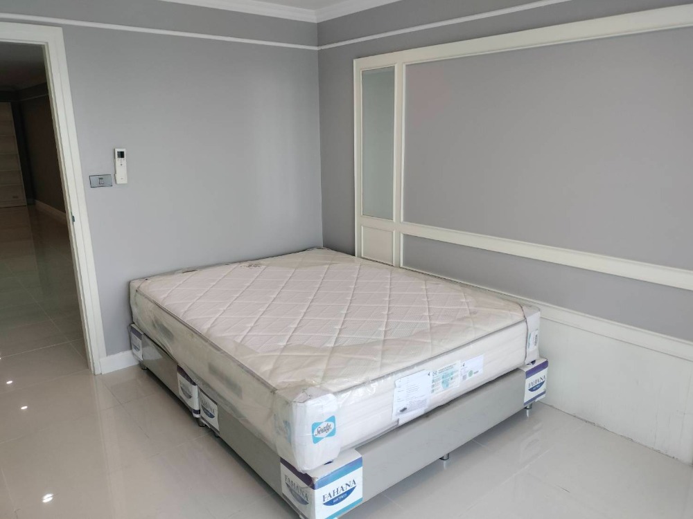 For RentCondoPattanakan, Srinakarin : !! Beautiful room for rent, Flora Ville condo, near BTS Hua Mak