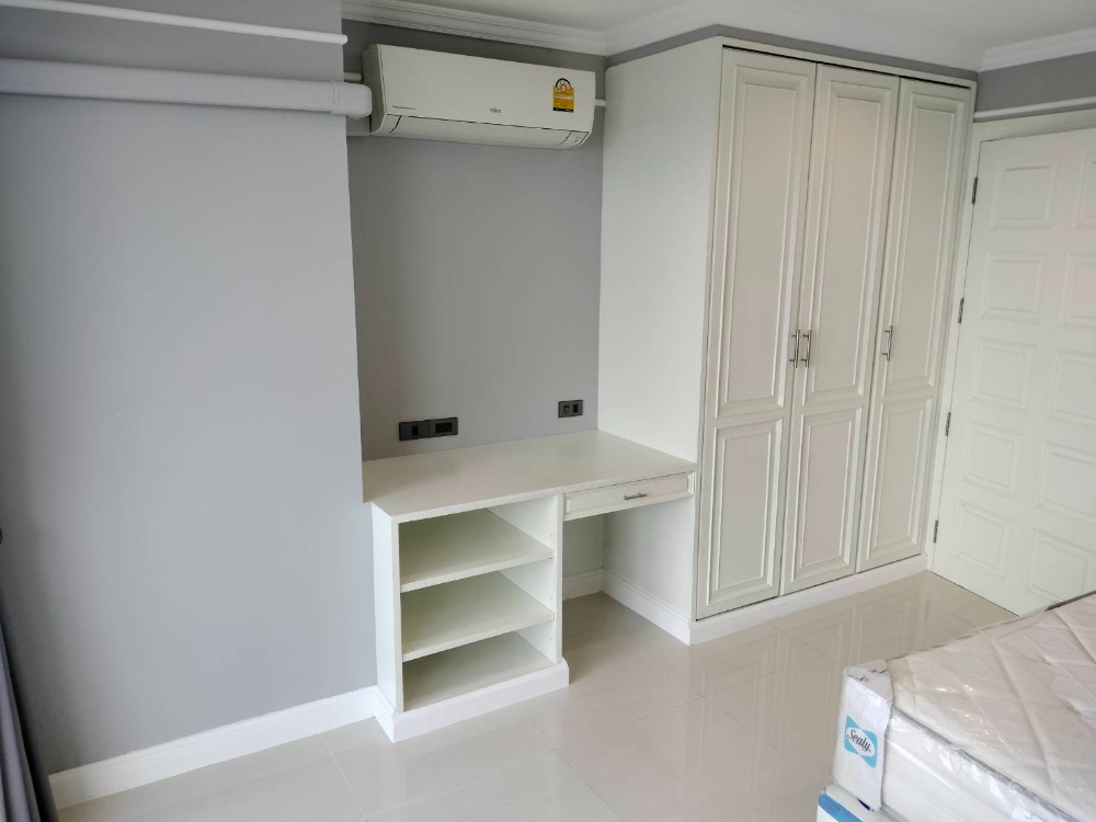 For RentCondoPattanakan, Srinakarin : !! Beautiful room for rent, Flora Ville condo, near BTS Hua Mak