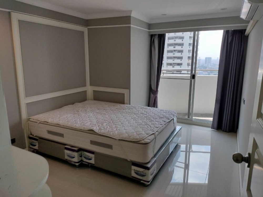 For RentCondoPattanakan, Srinakarin : !! Beautiful room for rent, Flora Ville condo, near BTS Hua Mak