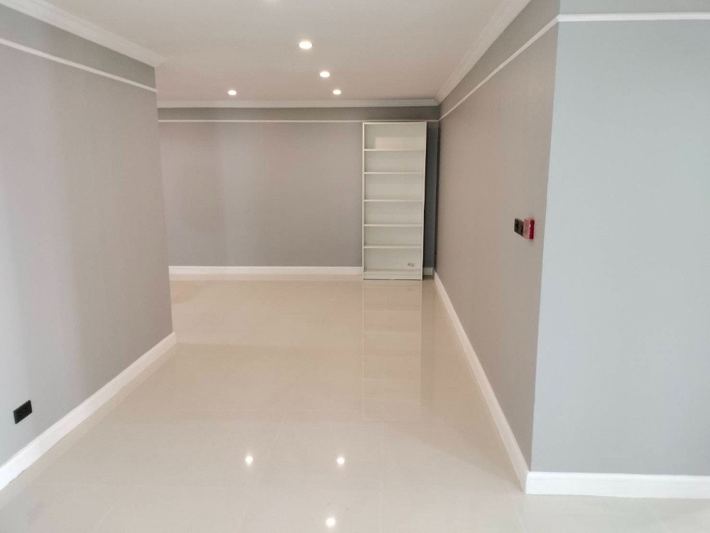 For RentCondoPattanakan, Srinakarin : !! Beautiful room for rent, Flora Ville condo, near BTS Hua Mak