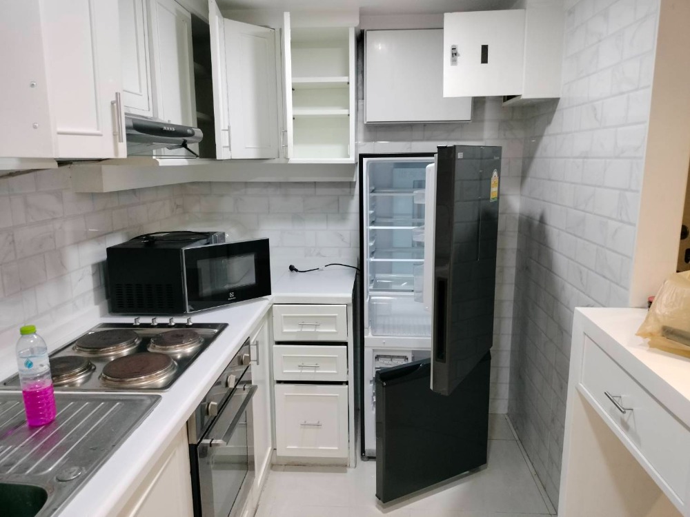 For RentCondoPattanakan, Srinakarin : !! Beautiful room for rent, Flora Ville condo, near BTS Hua Mak