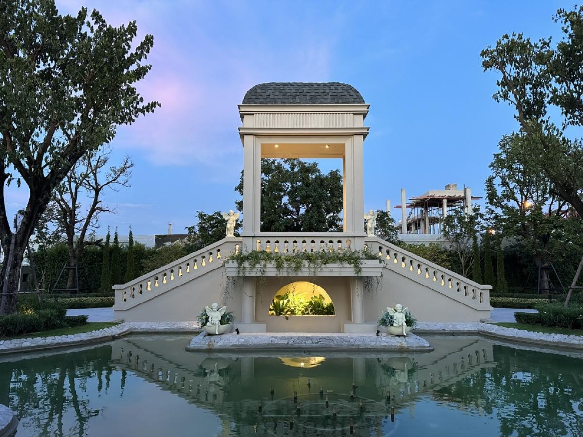 For RentHouseLadkrabang, Suwannaphum Airport : 🔥For urgent rent🔥 Grand Bangkok Boulevard, Krungthep Kreetha, brand new house, fully furnished, ready to move in, 5 bedrooms, 6 bathrooms, house in front of the garden ❗