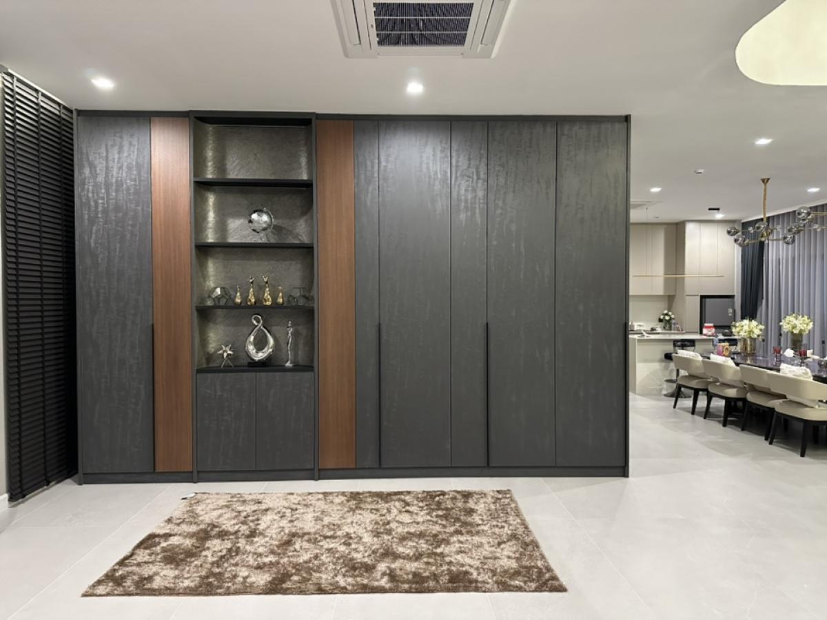 For RentHouseLadkrabang, Suwannaphum Airport : 🔥For urgent rent🔥 Grand Bangkok Boulevard, Krungthep Kreetha, brand new house, fully furnished, ready to move in, 5 bedrooms, 6 bathrooms, house in front of the garden ❗