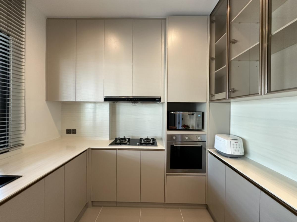 For RentHouseLadkrabang, Suwannaphum Airport : 🔥For urgent rent🔥 Grand Bangkok Boulevard, Krungthep Kreetha, brand new house, fully furnished, ready to move in, 5 bedrooms, 6 bathrooms, house in front of the garden ❗