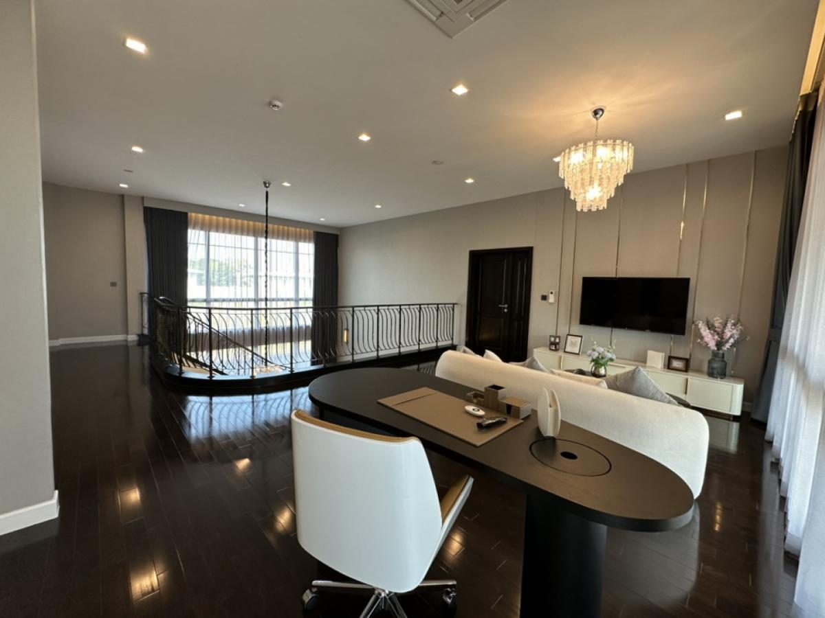 For RentHouseLadkrabang, Suwannaphum Airport : 🔥For urgent rent🔥 Grand Bangkok Boulevard, Krungthep Kreetha, brand new house, fully furnished, ready to move in, 5 bedrooms, 6 bathrooms, house in front of the garden ❗