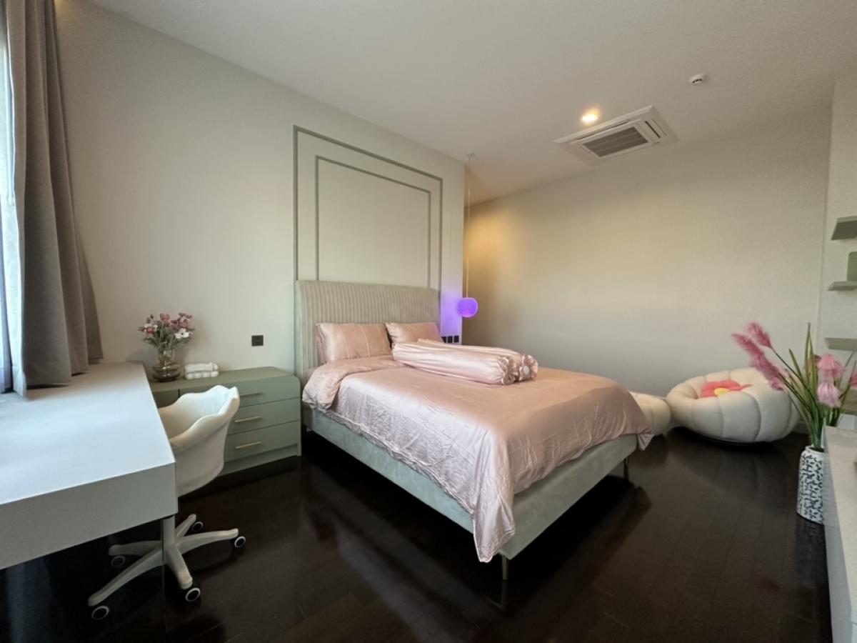For RentHouseLadkrabang, Suwannaphum Airport : 🔥For urgent rent🔥 Grand Bangkok Boulevard, Krungthep Kreetha, brand new house, fully furnished, ready to move in, 5 bedrooms, 6 bathrooms, house in front of the garden ❗