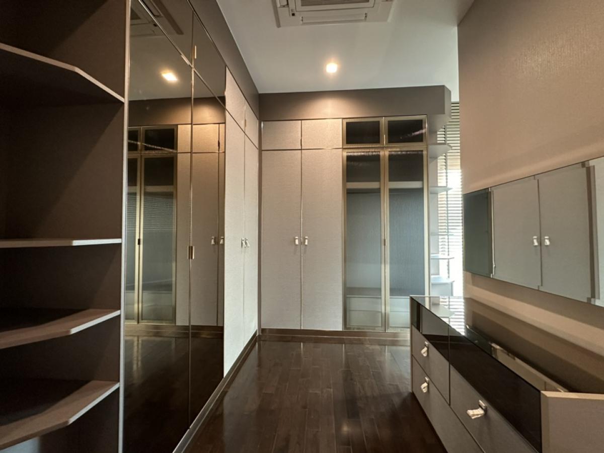 For RentHouseLadkrabang, Suwannaphum Airport : 🔥For urgent rent🔥 Grand Bangkok Boulevard, Krungthep Kreetha, brand new house, fully furnished, ready to move in, 5 bedrooms, 6 bathrooms, house in front of the garden ❗