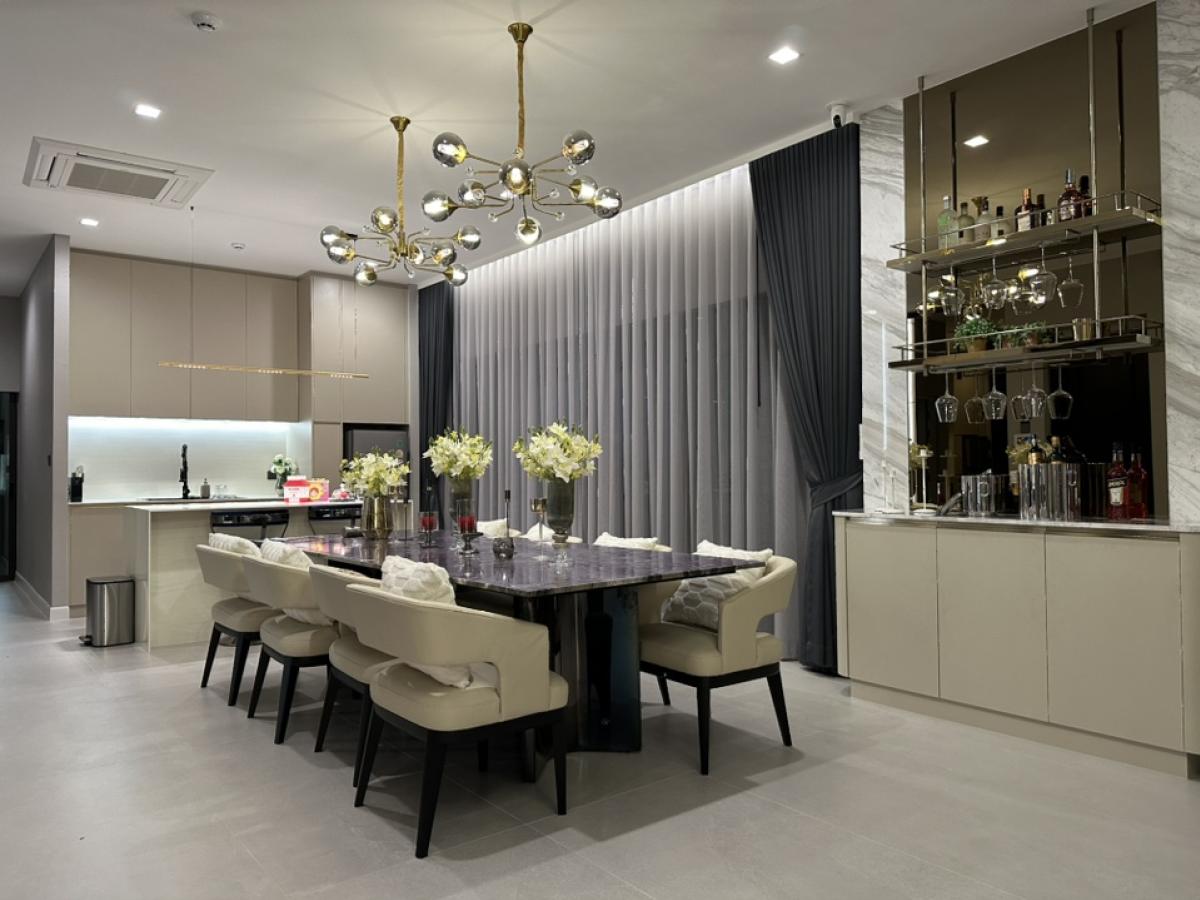 For RentHouseLadkrabang, Suwannaphum Airport : 🔥For urgent rent🔥 Grand Bangkok Boulevard, Krungthep Kreetha, brand new house, fully furnished, ready to move in, 5 bedrooms, 6 bathrooms, house in front of the garden ❗