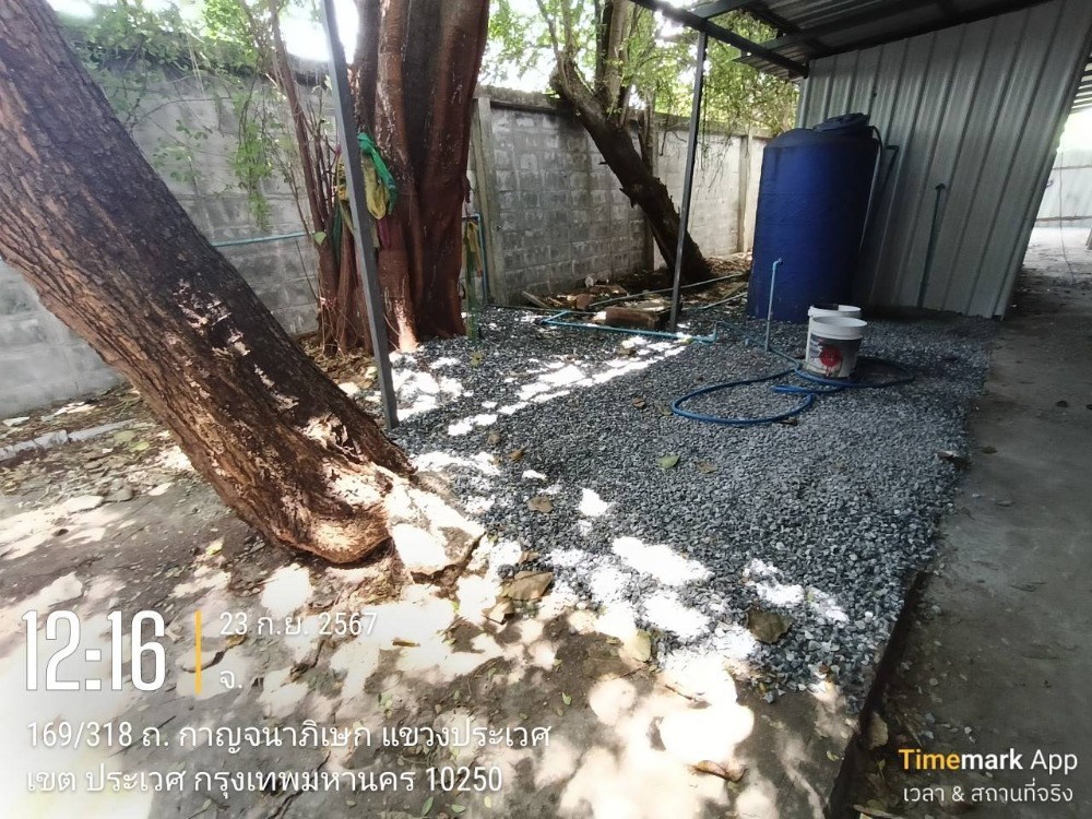 For RentWarehouseOnnut, Udomsuk : Warehouse for rent, prime location On Nut-Lat Krabang, on Kanchanaphisek Road, near expressway, suitable for car washing business, car decoration and film installation.