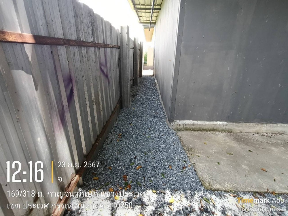 For RentWarehouseOnnut, Udomsuk : Warehouse for rent, prime location On Nut-Lat Krabang, on Kanchanaphisek Road, near expressway, suitable for car washing business, car decoration and film installation.