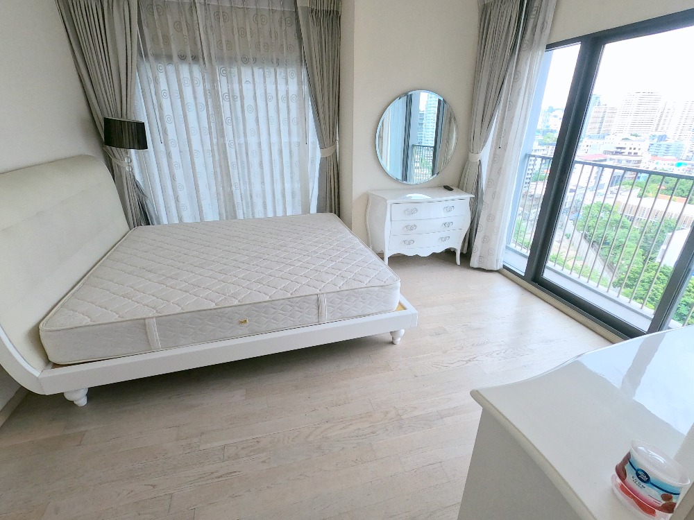 For RentCondoSukhumvit, Asoke, Thonglor : ✨ For Rent: Noble Remix Condo 🏢 1 Bedroom, 1 Bathroom, 62 Sq.m. Ready to Move In! ✨